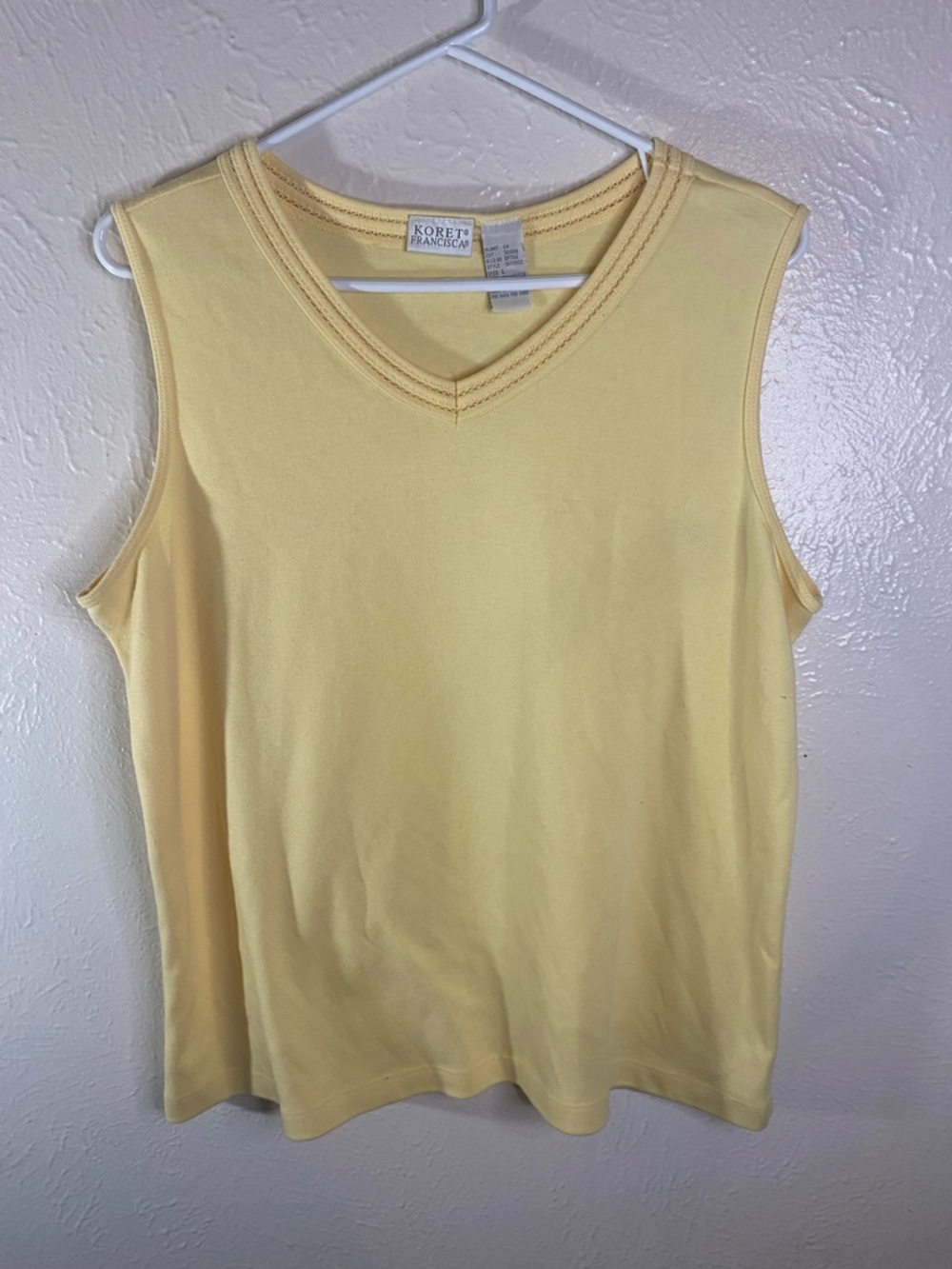 Koret Pale Yellow V-Neck Sleeveless Tank Top